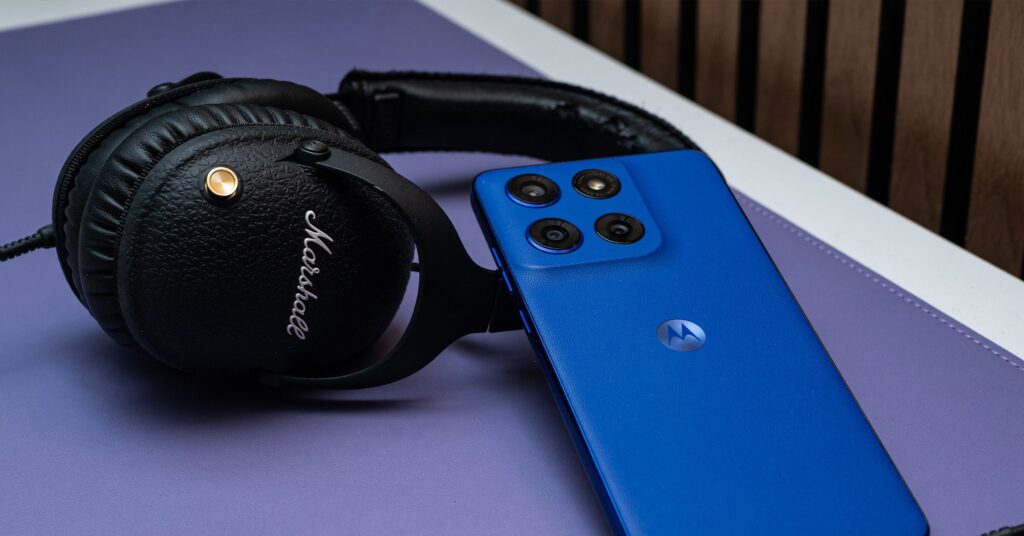 5 best phones with headphone jack (2025): test and reviewed