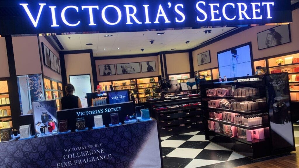 After the security incident, Victoria’s secrets take down the US website