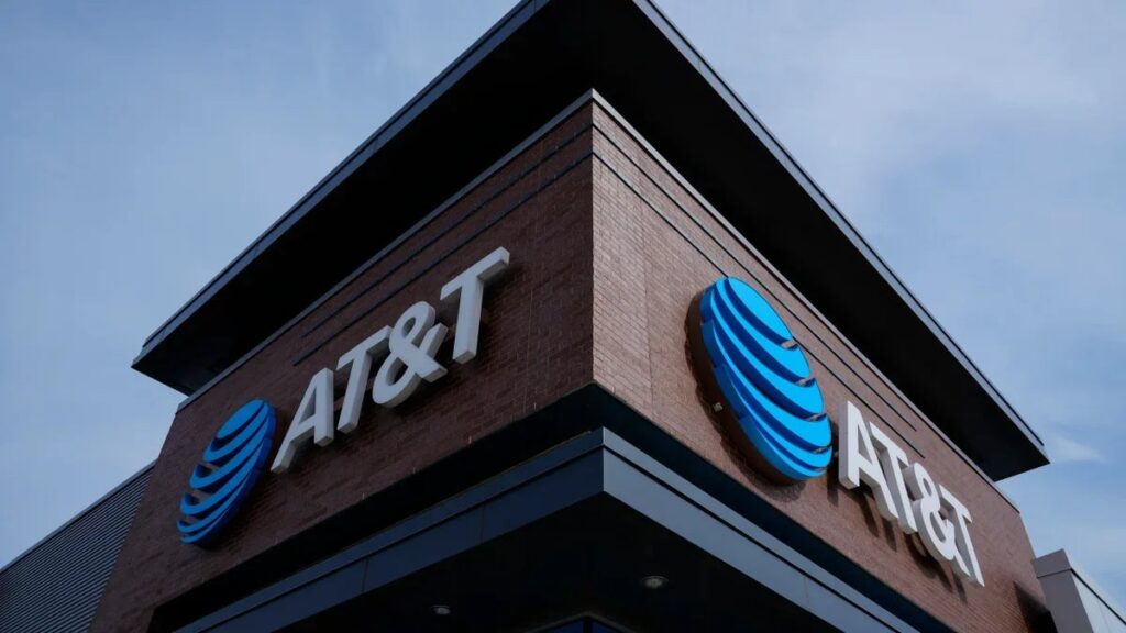 How did AT&T have succeeded in 2025? We will know very quickly