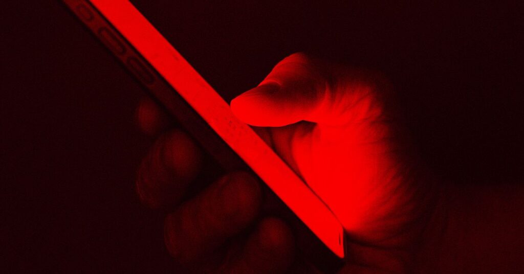 How did the signal nasal -app telecommunication be hacked in 20 minutes