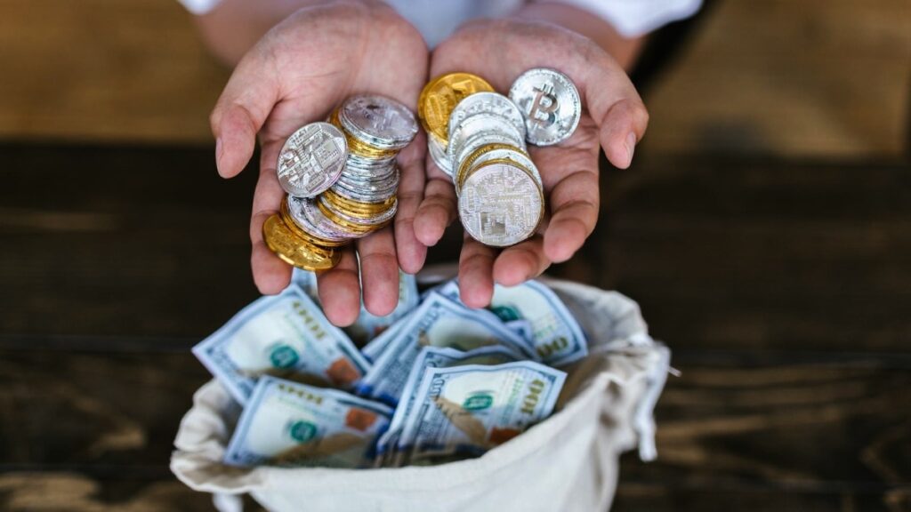 Luxembourg Labels Crypto firms as Money Laundering LIGH HIGHT HIGH RESION