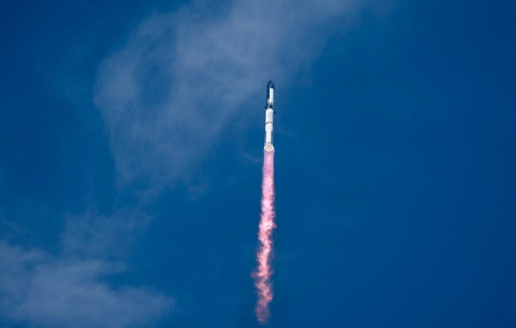 Space X’s ninth starspy test flight arrives in space but fails to deploy a fake satellite Space X’s ninth starspy test flight arrives in space but fails to deploy a fake satellite