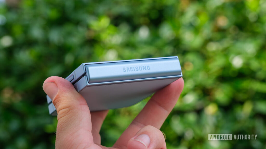 An unexpected source has just confirmed the Ecunos 2500 and its extraordinary feature