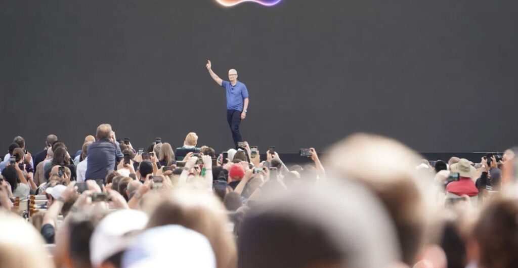 Apple is in defense in WWDC 2025