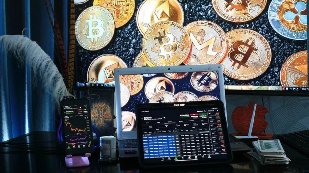 BitCoin-Free Trump-Mosc BitCoin-Free Trump-Mosc