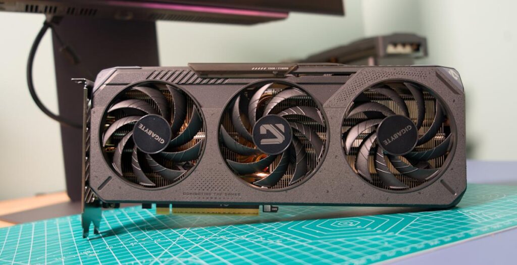 Finally, a powerful $ 350 GPU Finally, a powerful $ 350 GPU
