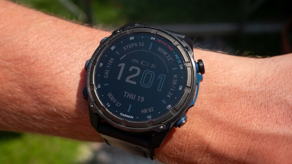 Garman Nazul MK 3 I have a 5 -star Dumbi watch that blows out Apple Watch Ultra 2