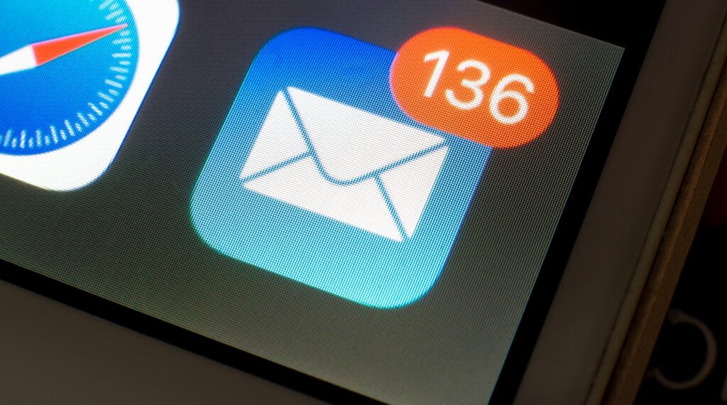 IPhone users say the mail app is suddenly frozen with iOS 18.5 – here’s a fix that you can try
