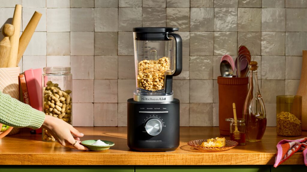 Kitchen Aid’s latest blender provides you with full speed control – introduce pure power blender