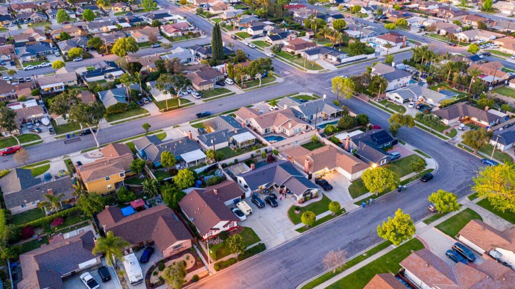 Orange, the best Internet provider in California