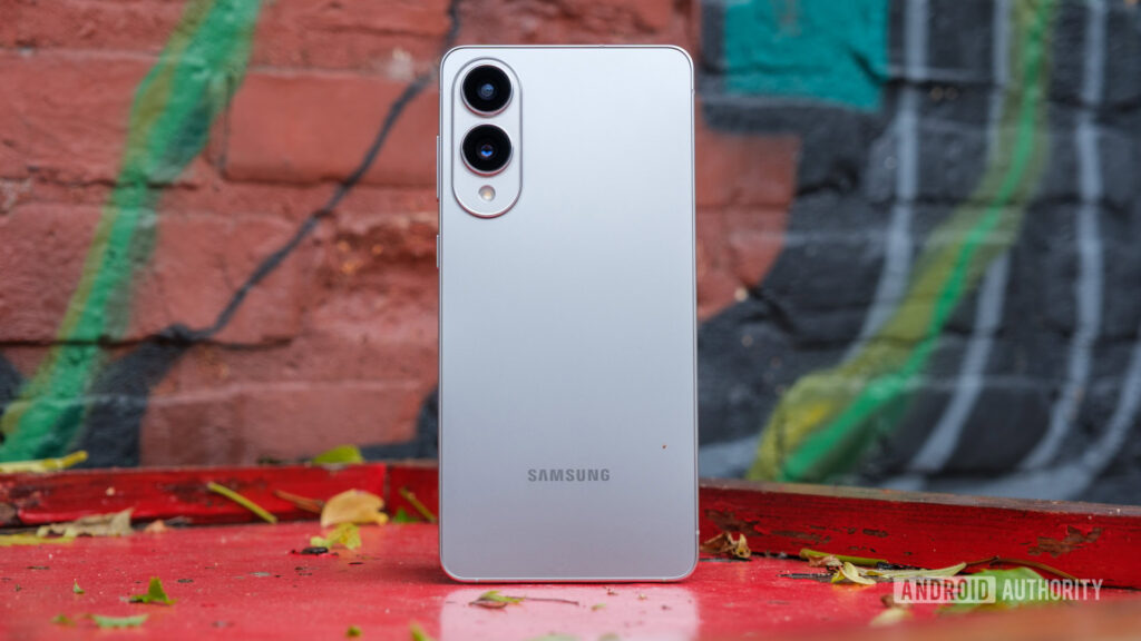 Samsung Galaxy S25 Edge for the first time realized