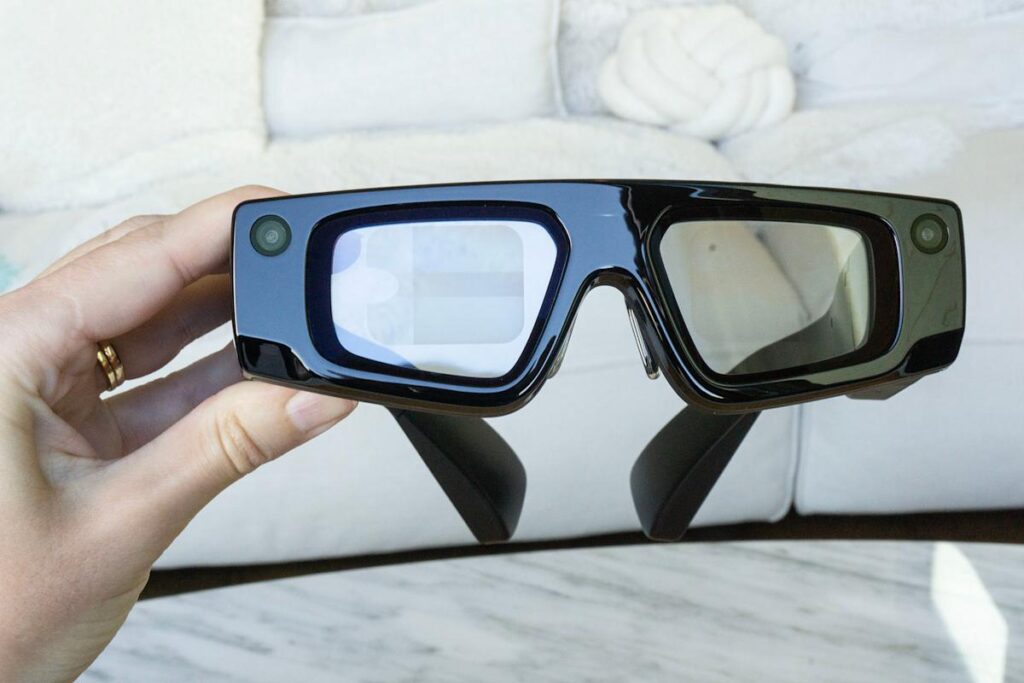Snap says new ‘lightweight’ AR glasses will come in 2026
