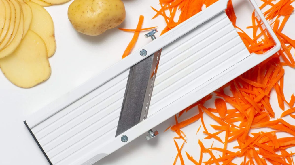 You probably own these 20 kitchen tools – and professional seems to be useless