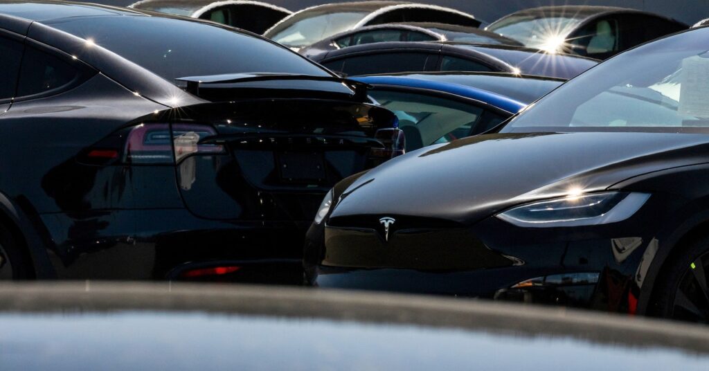 Tesla’s robotoxic service collided with a road in Texas