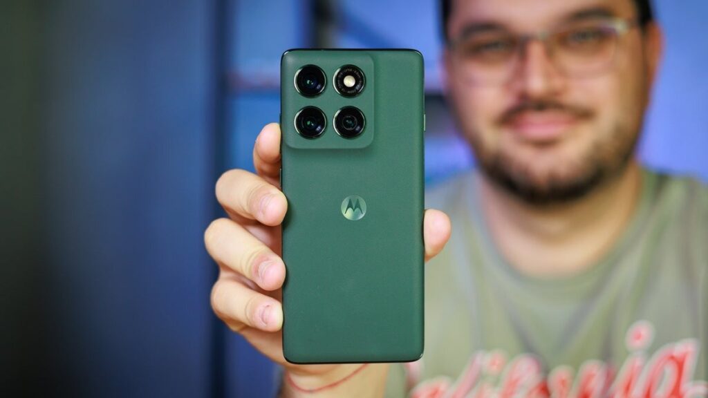 The edge of the motorla (2025) cannot be maintained: because it is not intended