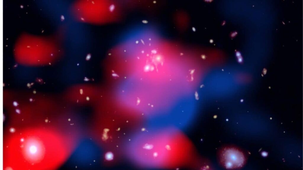 The most distant mini Hallo discovered 10 billion light years away in the Galaxy Cluster