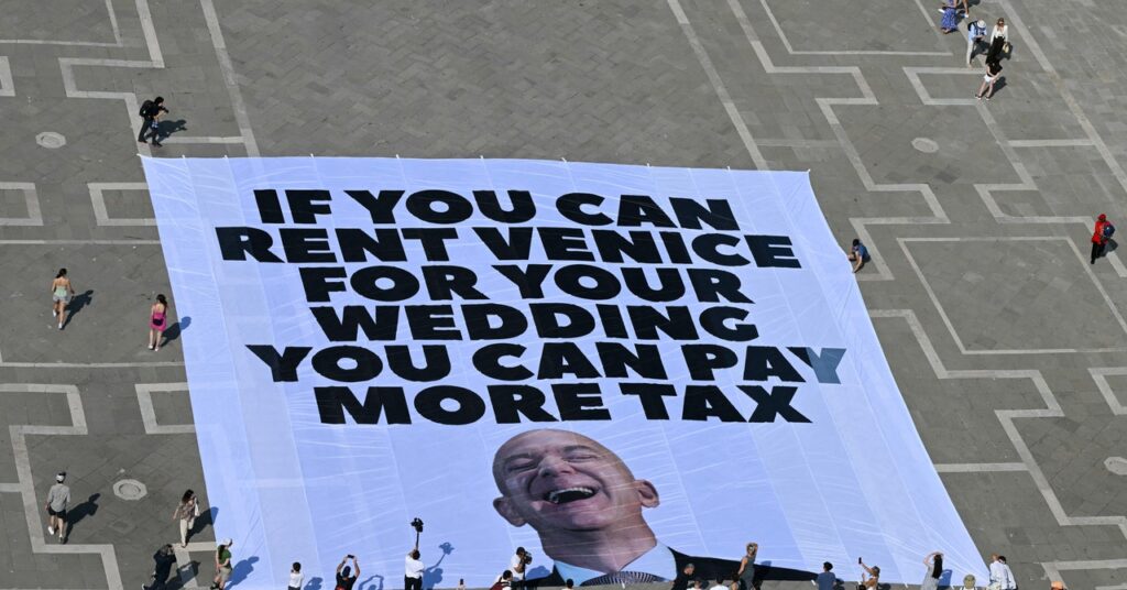 Venus curves for the wedding of Jeff Bezos and Lauren Sanchez