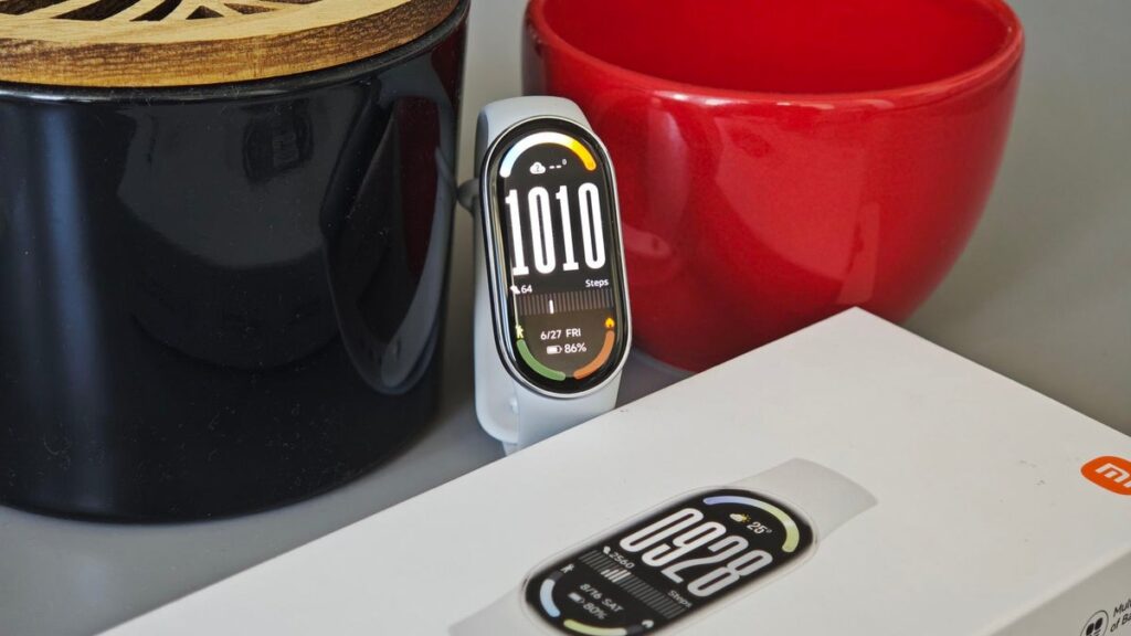 Xumi Smart Band 10 Review: Dodge Woo