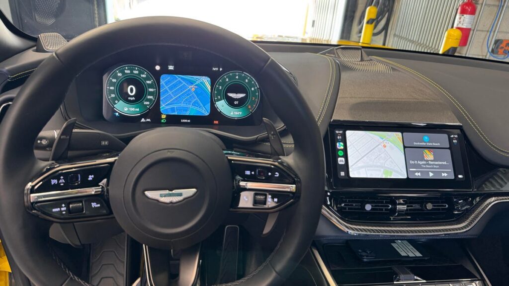 Apple Carplay Ultra vs. Google Built -in: How to compare rivals of Next Jen Auto Software