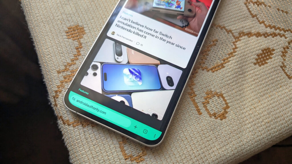 Chrome for Android users can now select which of the screen end address bar