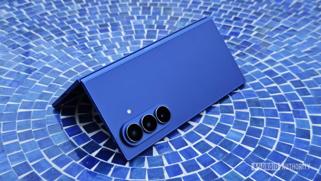 Galaxy Z Fold 7 has a photo editing feature. Other galaxy phone will not be found