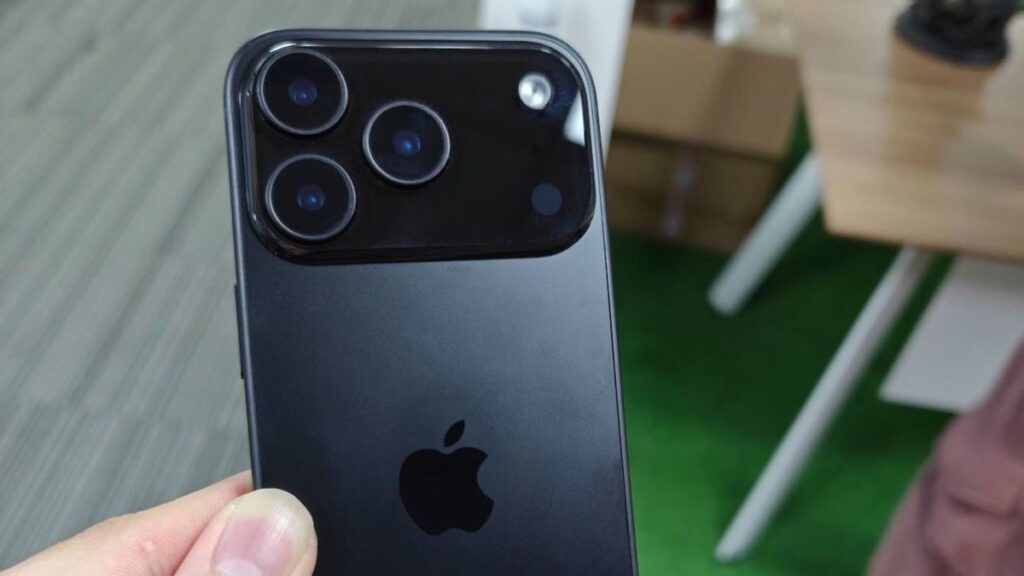 IPhone 17 Pro Hands On Images Leaks, Showing All Changes of Design