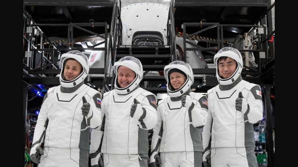 July 2025 NASA crews before the flight -11 astronauts launched the launch Quarantine
