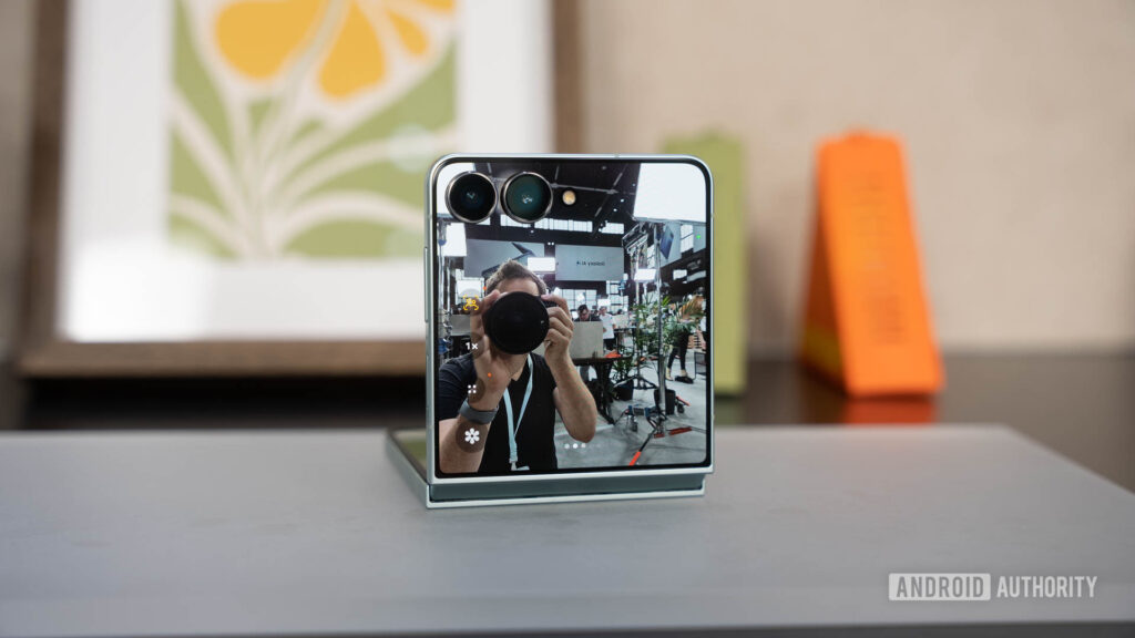 Apple accidentally helps to promote Samsung Galaxy Z Philip 7 Apple accidentally helps to promote Samsung Galaxy Z Philip 7