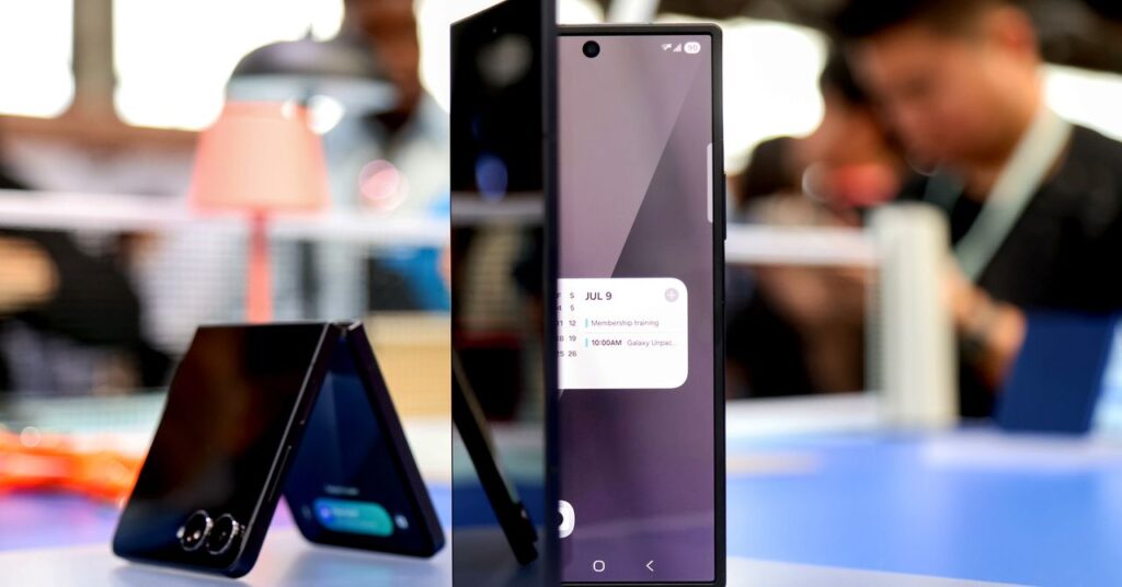 Samsung’s new phone shows how much ahead of China is on innovation