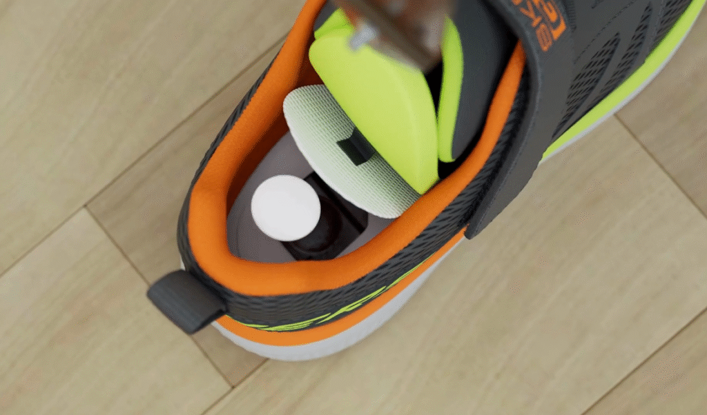 Scores have just started children’s shoes with hidden air tag slots for final peace Scores have just started children’s shoes with hidden air tag slots for final peace