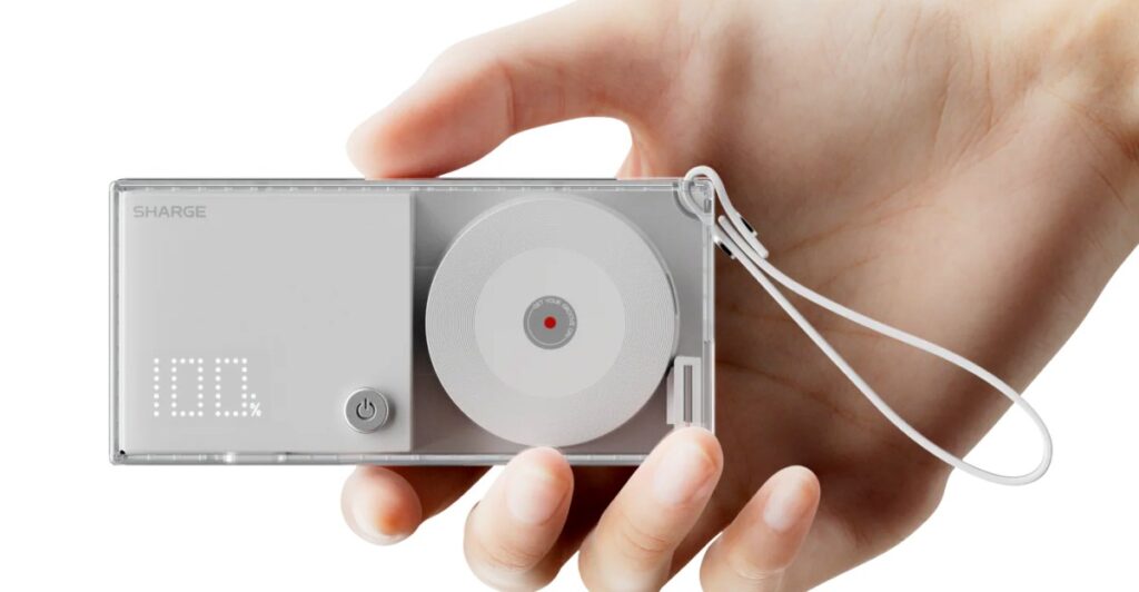 Sharje added rechargeable battery to his sleek retractable charger