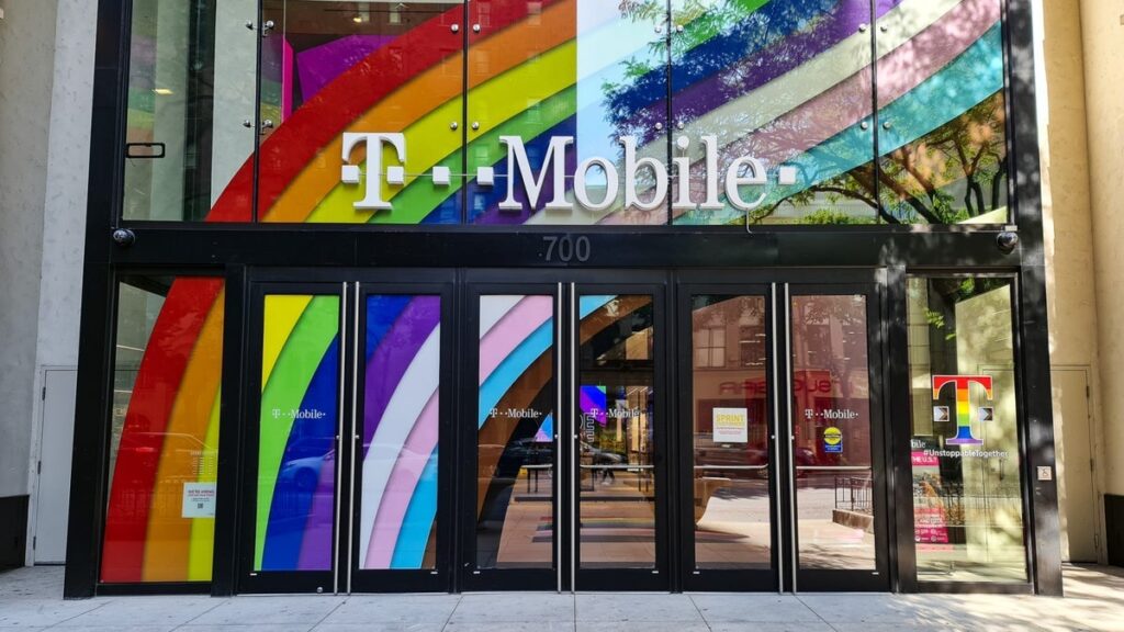 T -Mobile has reported record -breaking Q2 income and stock rise