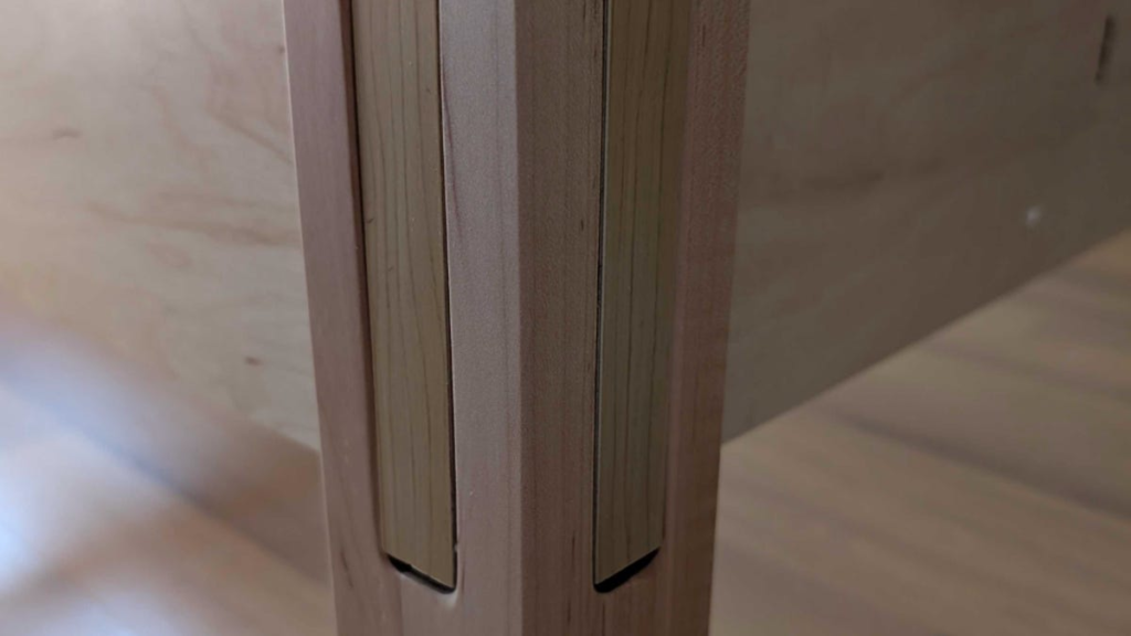 This easy bed frame took less than 5 minutes to keep me together. Yes, I finished his time