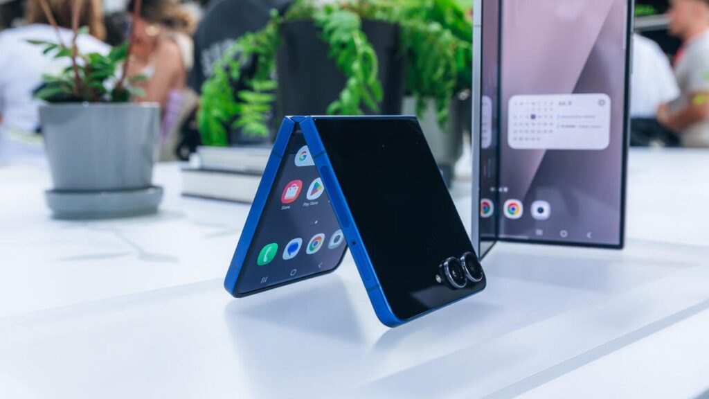 Which foldable will you flip for? Compare Samsung’s Galaxy Z Flip 7 and Z Flip 7 per