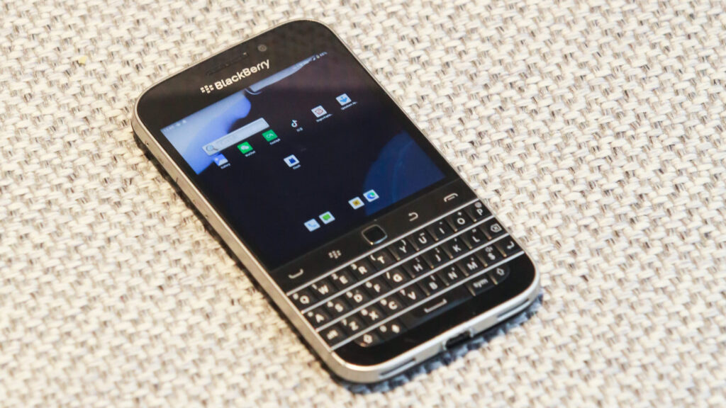 BlackBerry Classic is being resurrected with Android, and it may be your $ 400