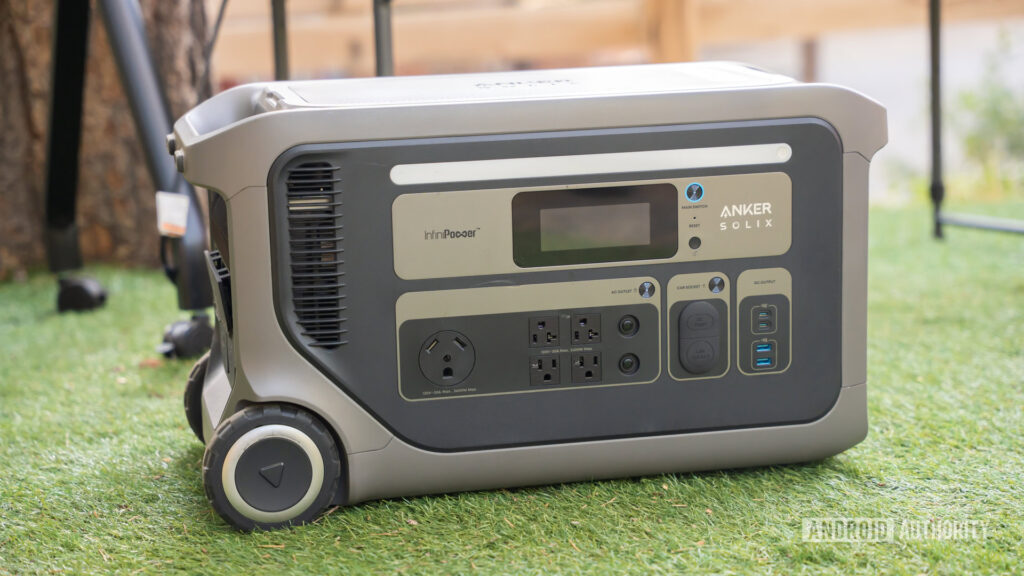 Competes with portable and excellent power stations