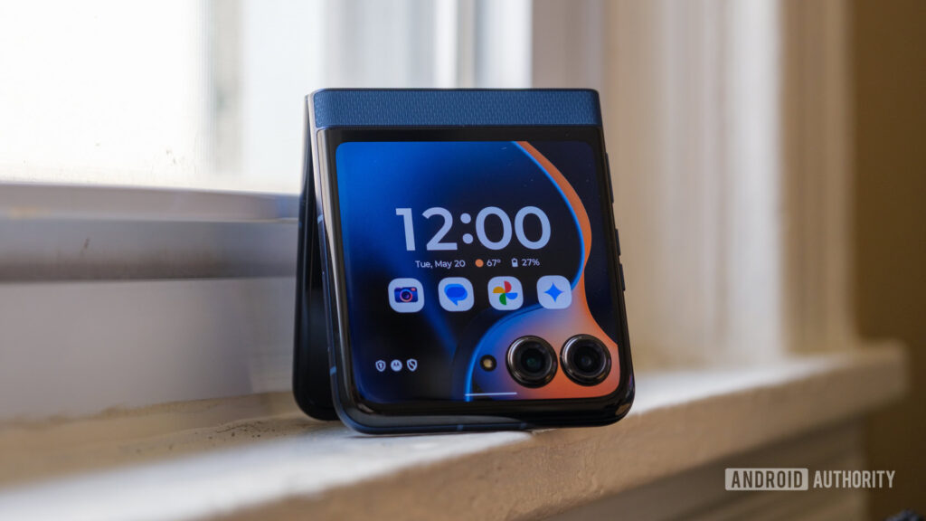 Motorola Razer 2025, Best Budget Philip Phone Take $ 100