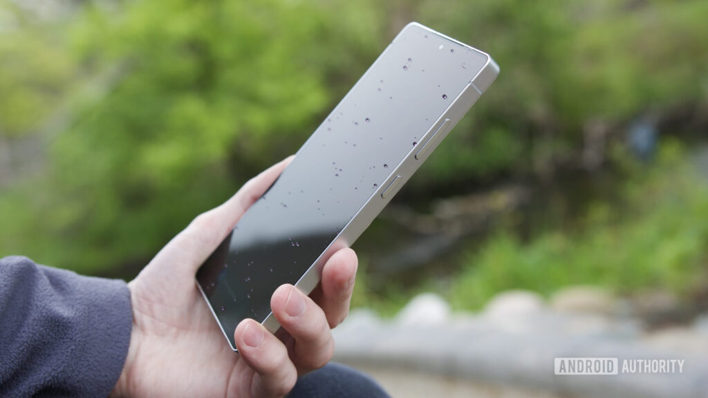 Samsung’s 60W Galaxy S26 Ultra Upgrade is interesting, but I have concerns