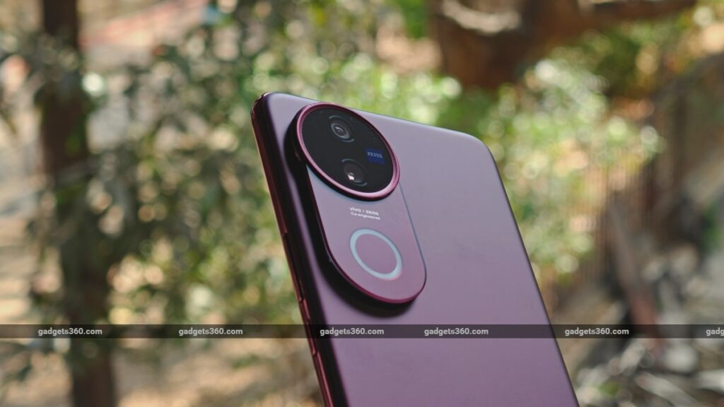 Smartphone delivery in India increased by 7.3 percent of YOY in Q2 2025. Vivo maintained the top spot