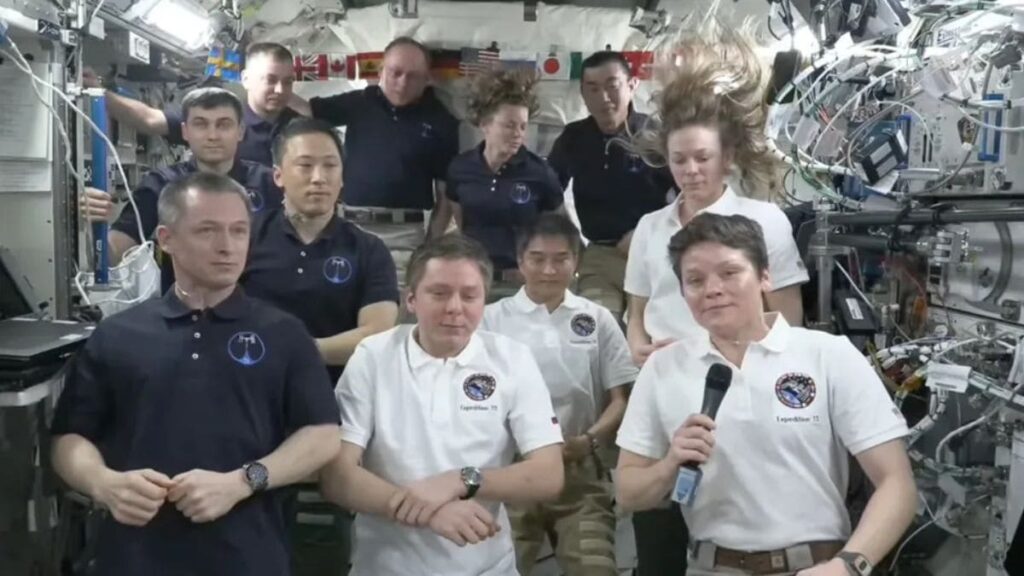 Space X crew -10 spaces are riding on dragon capsules from International Space Station