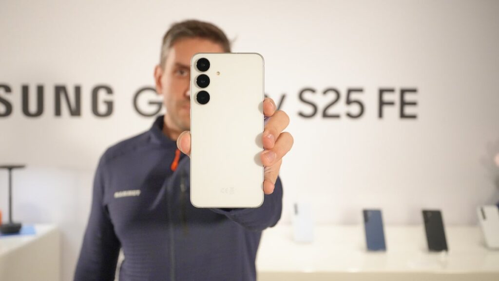 Samsung Galaxy S25 FE Hands on Preview: Cheap Flagers did correctly