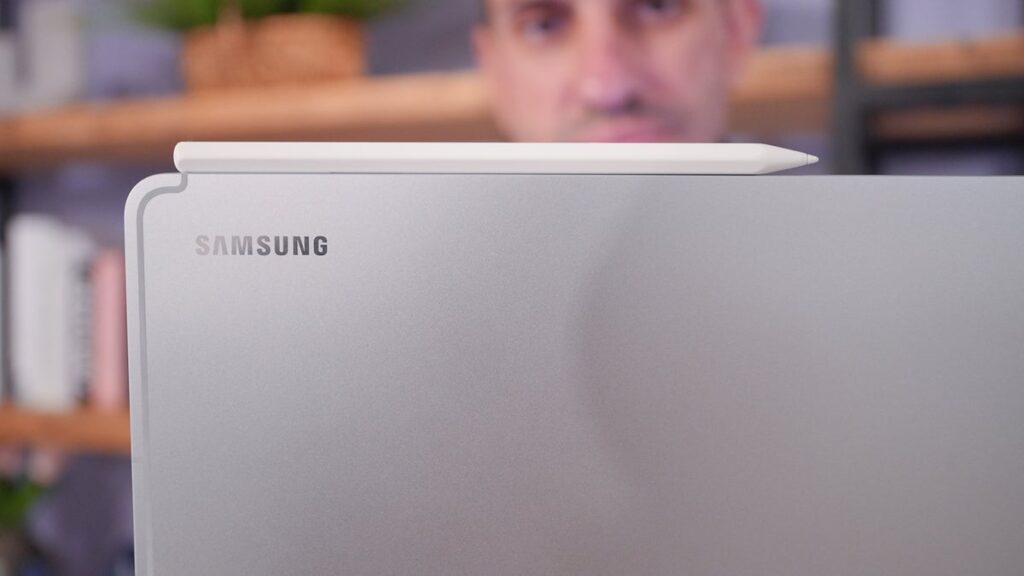 Samsung Galaxy Tab S11 Ultra Hands on Preview: This is a big boy there!