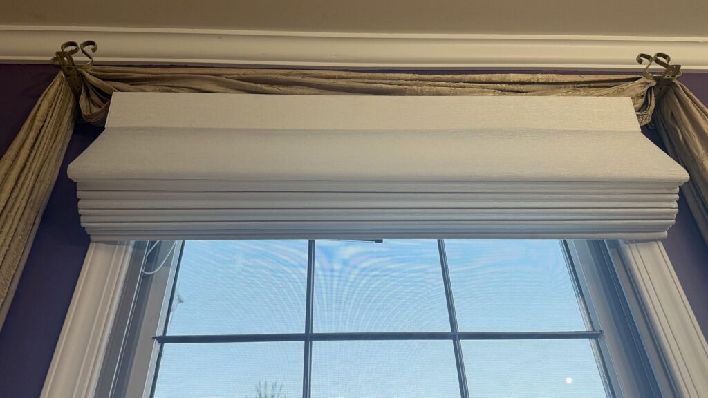 Gray Wind Smart Blinds Overview: Ferry to install, but work with each smart home system