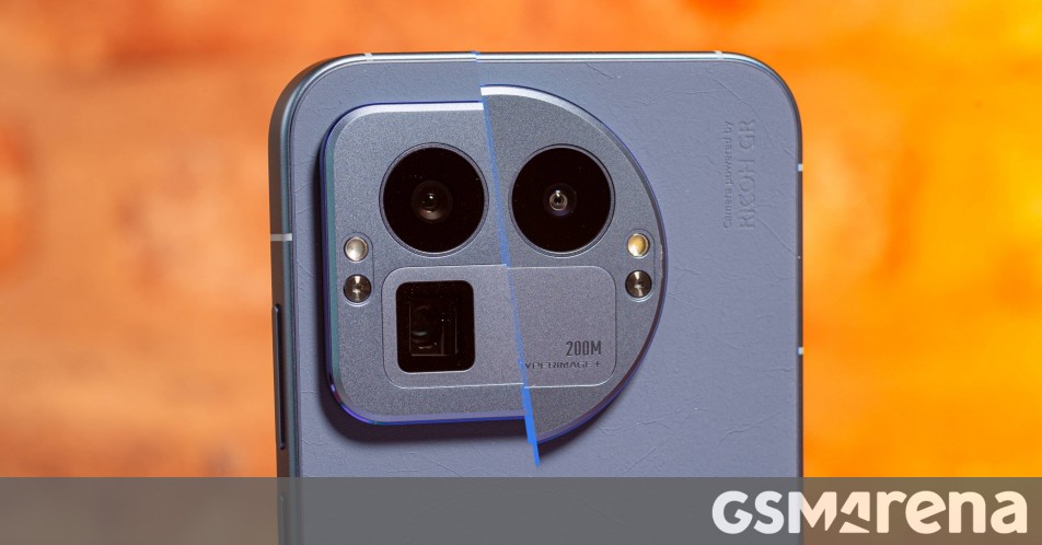 Realme GT8 Pro for review Realme GT8 Pro for review